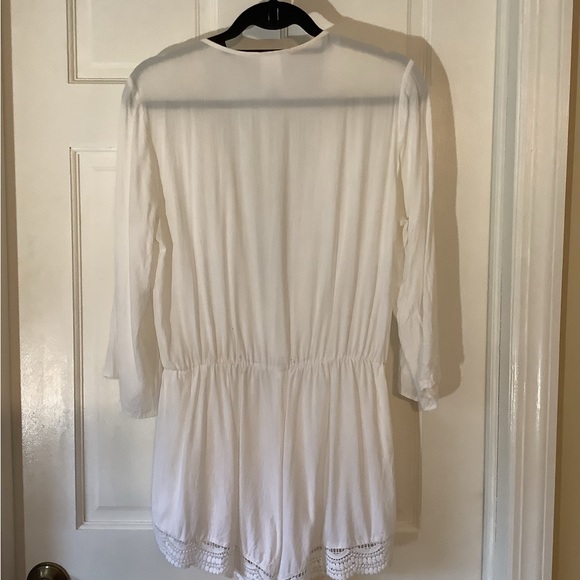 La Blanca white eyelet lace romper swimsuit cover up size medium - Picture 4 of 16